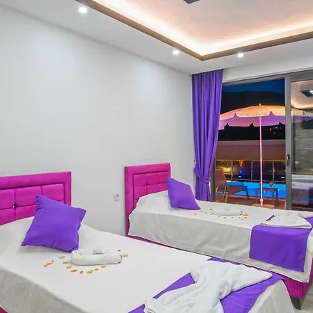 Ay / Kalkan